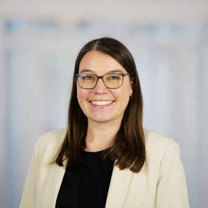 Annika Zoroofchi ist Chefarztsekretärin der Gynäkologie und Geburtshilfe im Evangelischen Amalie Sieveking Krankenhaus Hamburg Volksdorf Annika Zoroofchi ist Chefarztsekretärin der Gynäkologie und Geburtshilfe im Evangelischen Amalie Sieveking Krankenhaus Hamburg Volksdorf