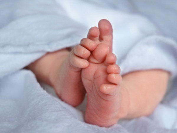 Babyfüße, Geburtshilfe im Amalie Sieveking Krankenhaus, Geburtsklinik in Hamburg-Volksdorf