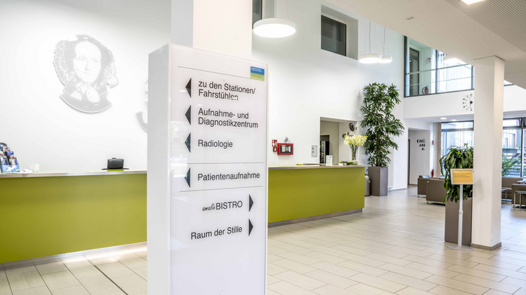 Eingangsbereich Aufnahme und Diagnostikzentrum, Evangelisches Amalie Sieveking Krankenhaus, Hamburg