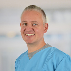 Dr. med. Benjamin Scherkl - Oberarzt - Zentrale Notaufnahme - Amalie Sieveking Krankenhaus - Hamburg