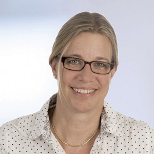 Portraitfoto von Dr. med. Berit Löwnau, Fachärztin für Allgemeinmedizin Stellvertretende & Ärztliche Leiterin im MVZ Hamburg-Nord.