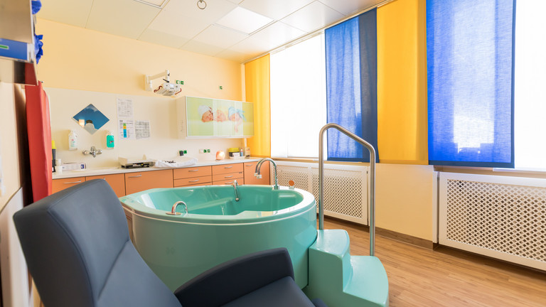Blick in einen Kreißsaal, Geburtshilfe, Evangelisches Amalie Sieveking Krankenhaus